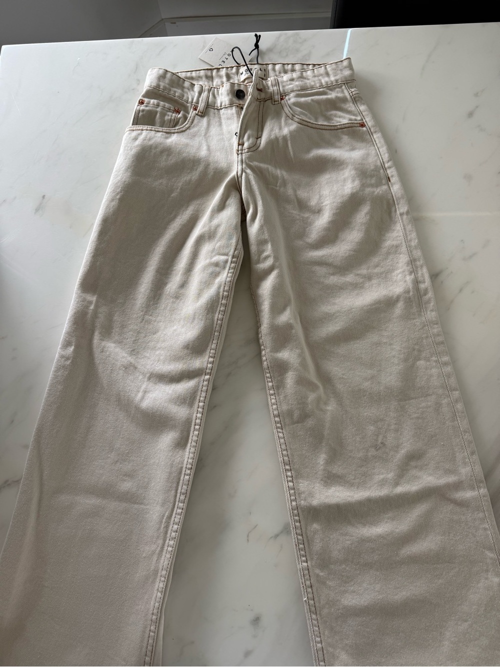 Low Rise Parallel Jeans In Off White - Picture 3 of 3